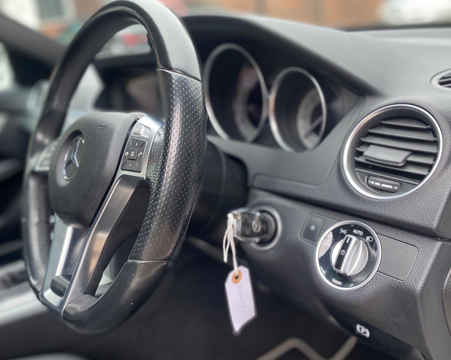 Used Mercedes-Benz C Class 2014 for sale - 76370362: Photo 19