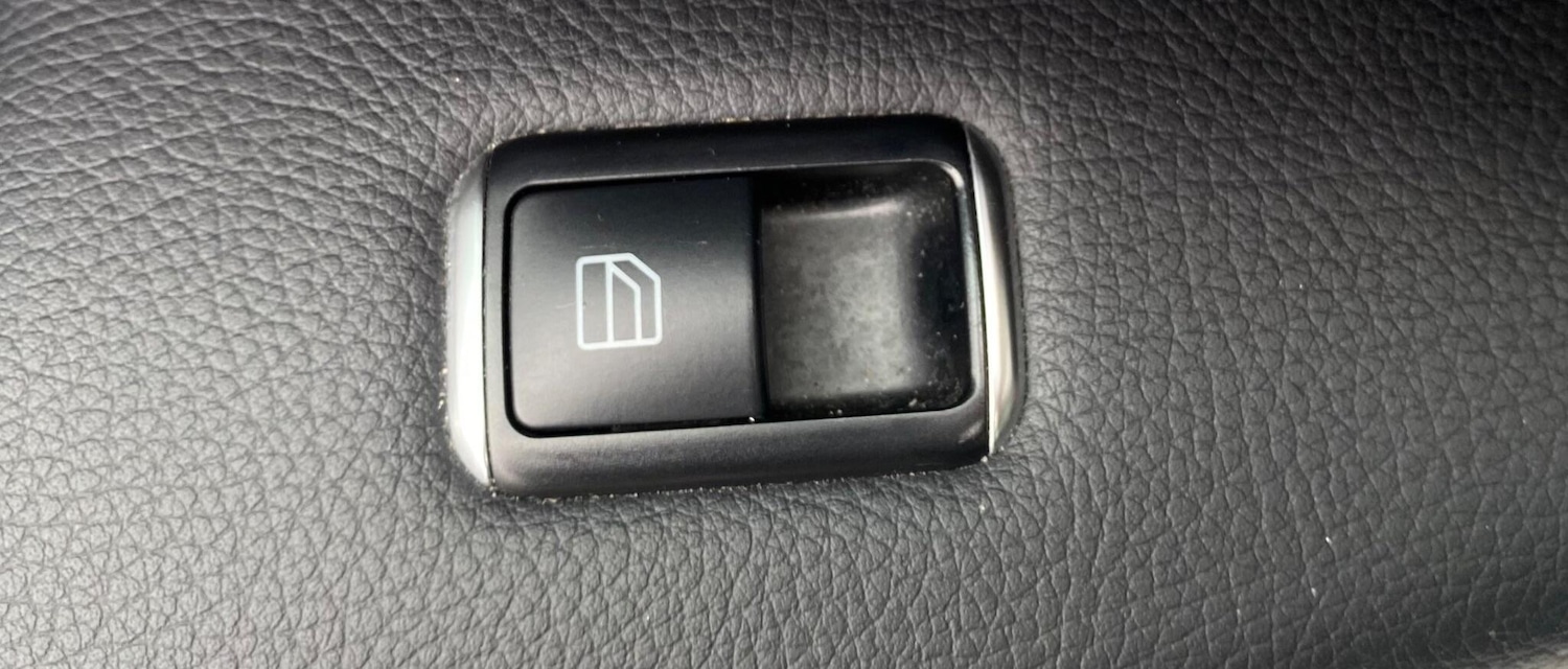 Used Mercedes-Benz C Class 2014 for sale - 76370362: Photo 55