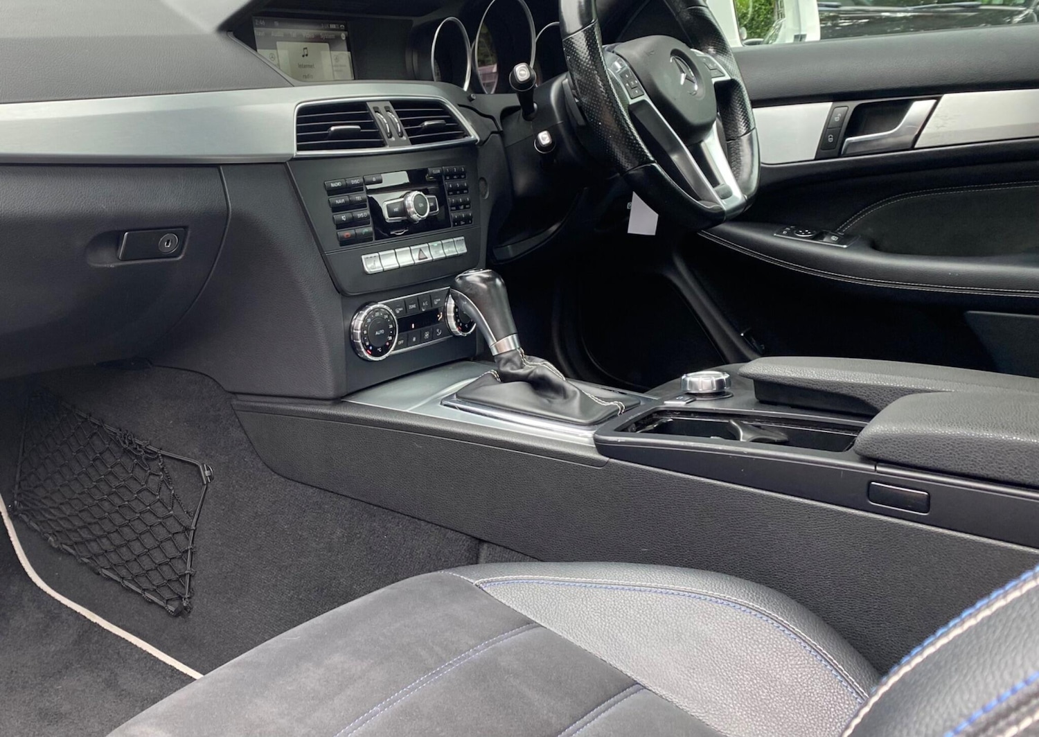 Used Mercedes-Benz C Class 2014 for sale - 76370362: Photo 59