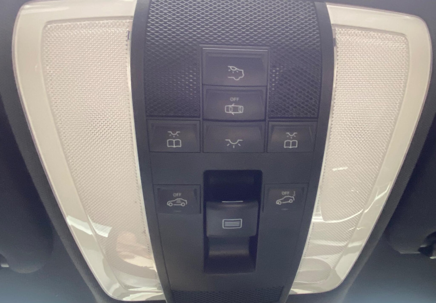 Used Mercedes-Benz C Class 2014 for sale - 76370362: Photo 64