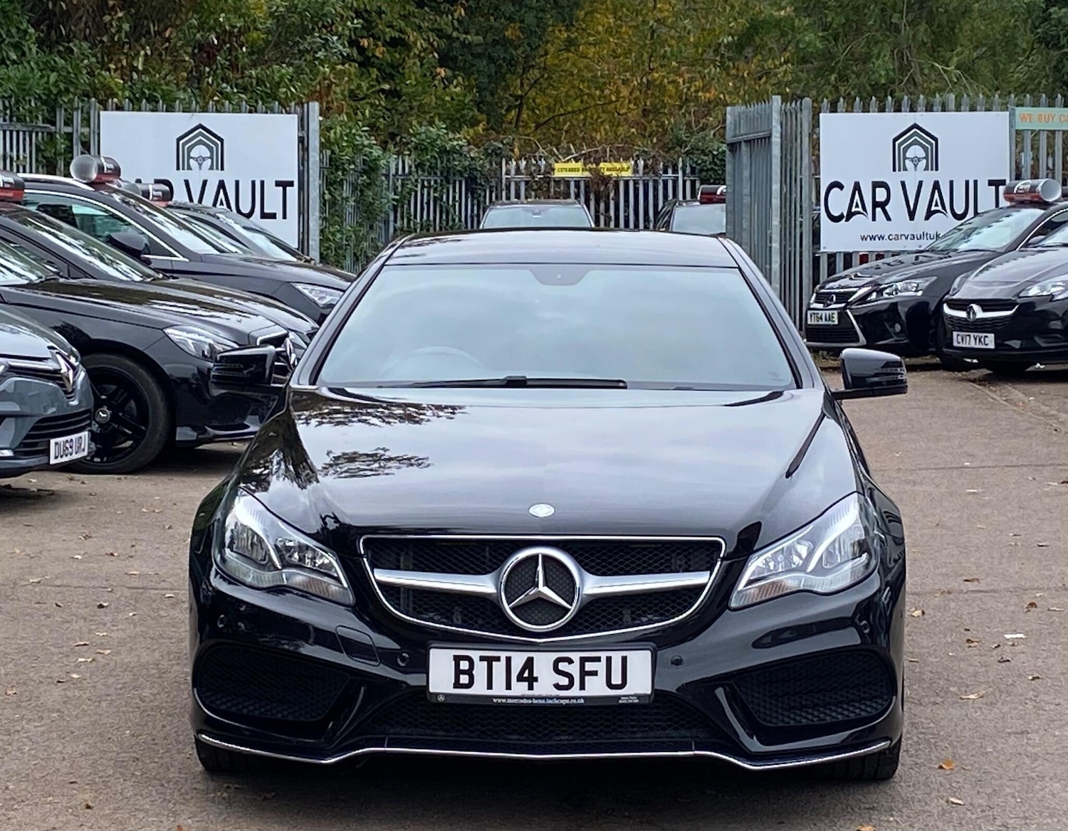 Used Mercedes-Benz E Class 2014 for sale - 76370334: Photo 2