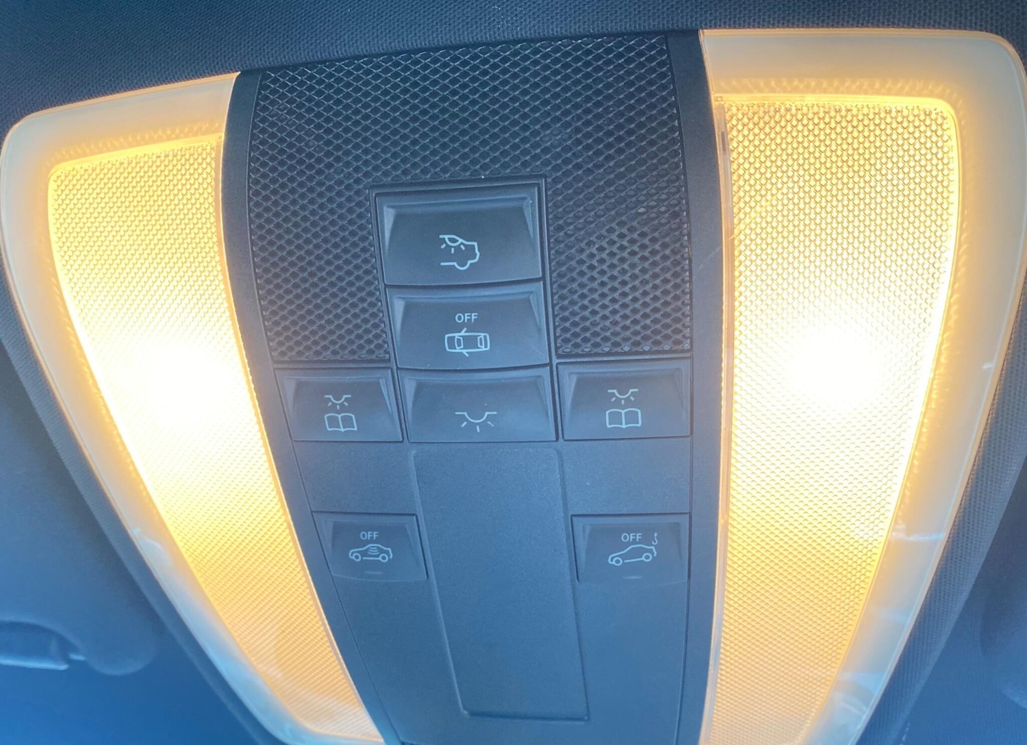 Used Mercedes-Benz E Class 2014 for sale - 76370334: Photo 41