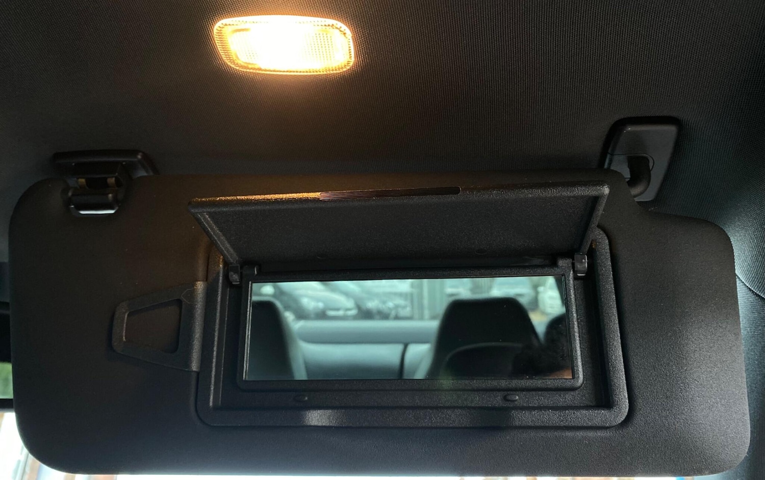 Used Mercedes-Benz E Class 2014 for sale - 76370334: Photo 42