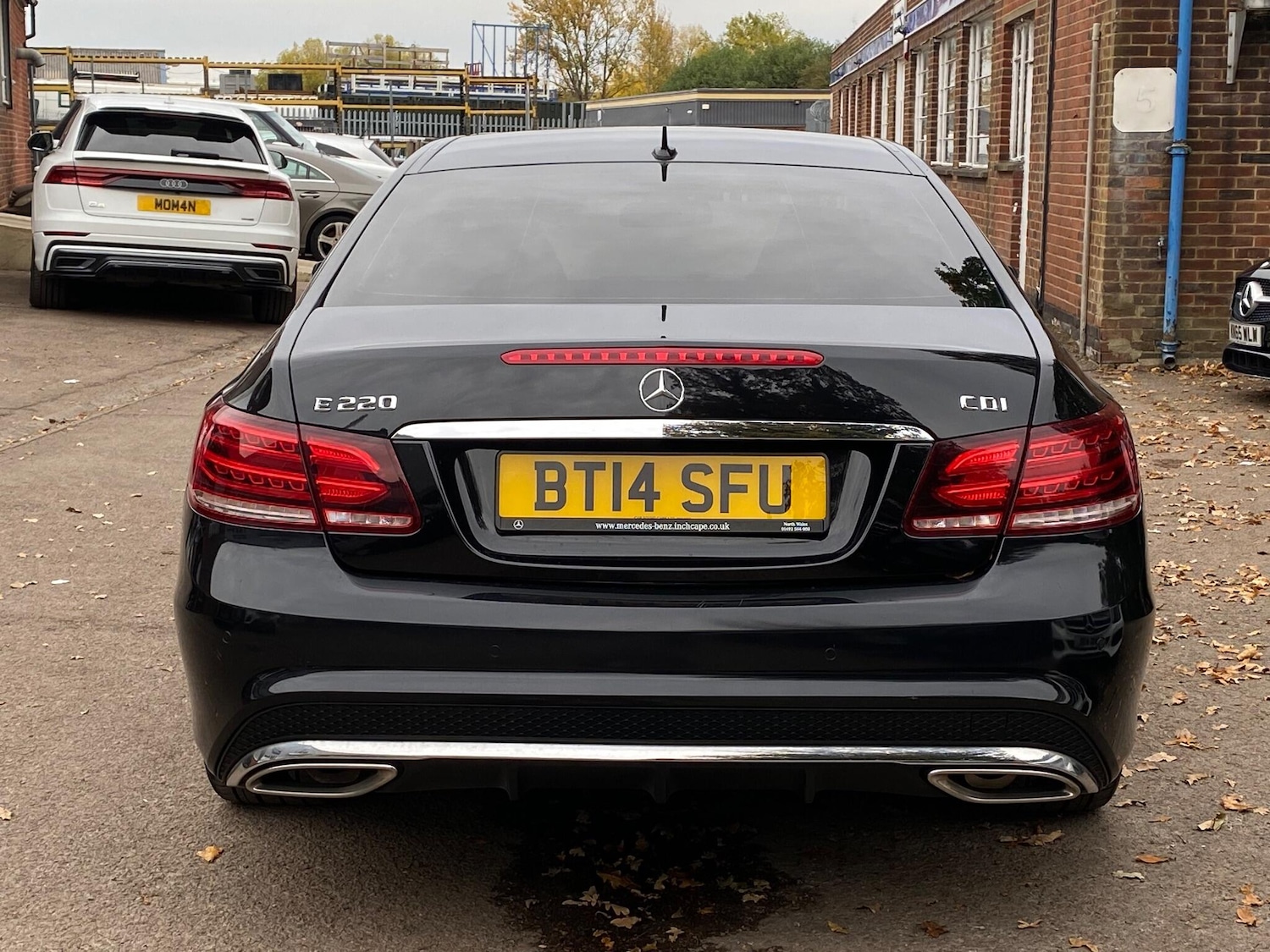 Used Mercedes-Benz E Class 2014 for sale - 76370334: Photo 9