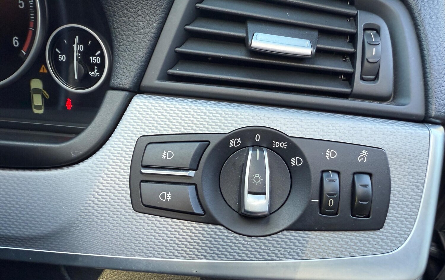 Used BMW 5 Series 2012 for sale - 76371172: Photo 22