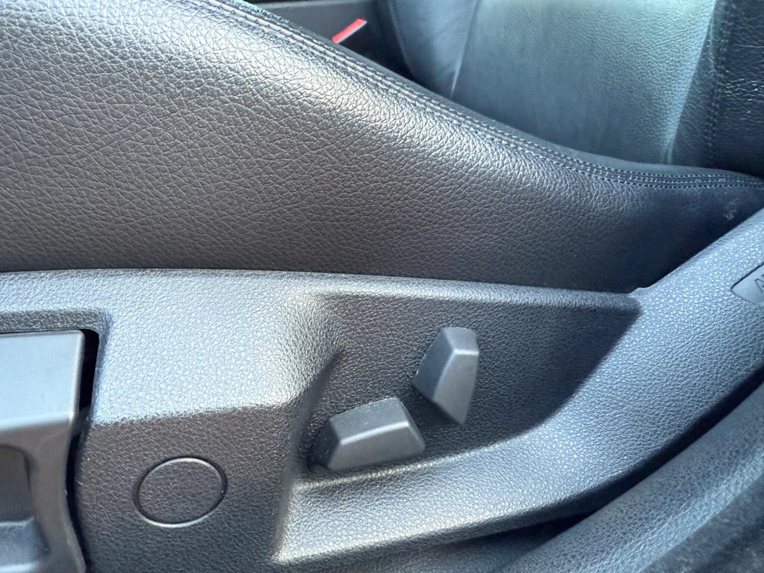 Used BMW 5 Series 2012 for sale - 76371172: Photo 28