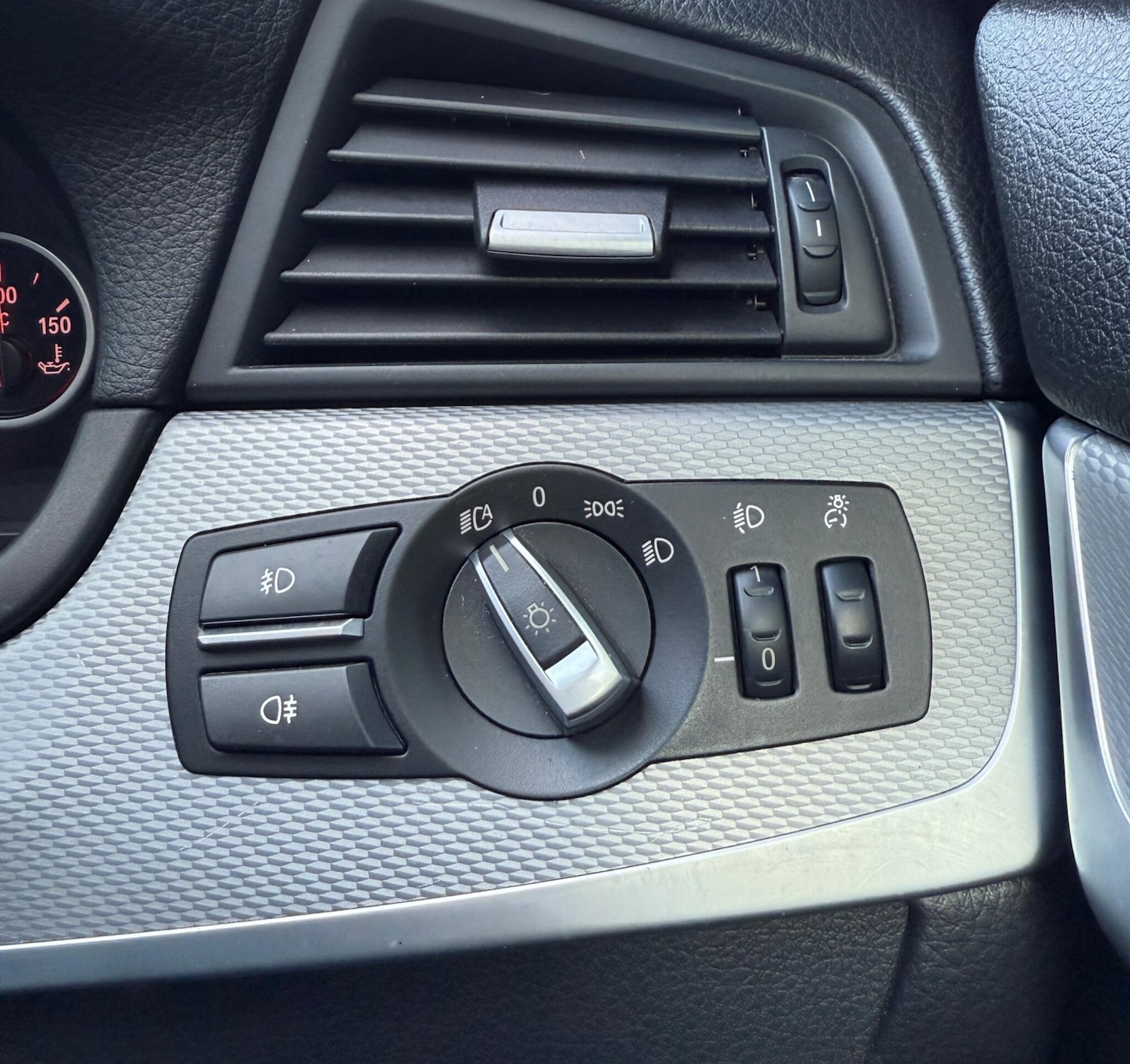 Used BMW 5 Series 2012 for sale - 76371172: Photo 38