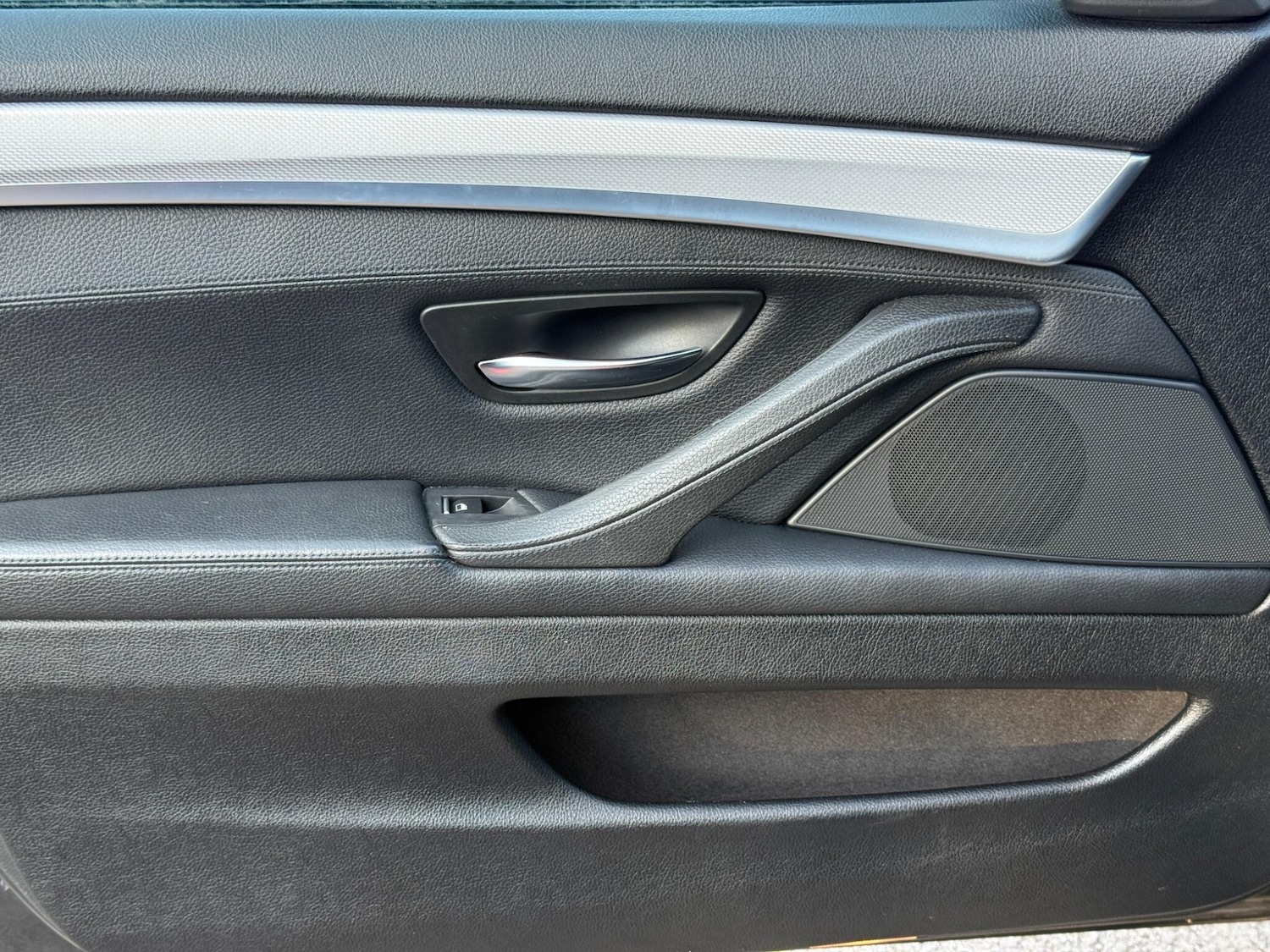 Used BMW 5 Series 2012 for sale - 76371172: Photo 47