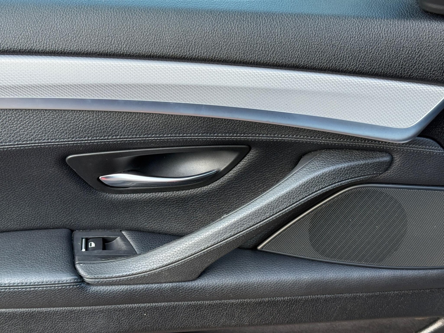 Used BMW 5 Series 2012 for sale - 76371172: Photo 48