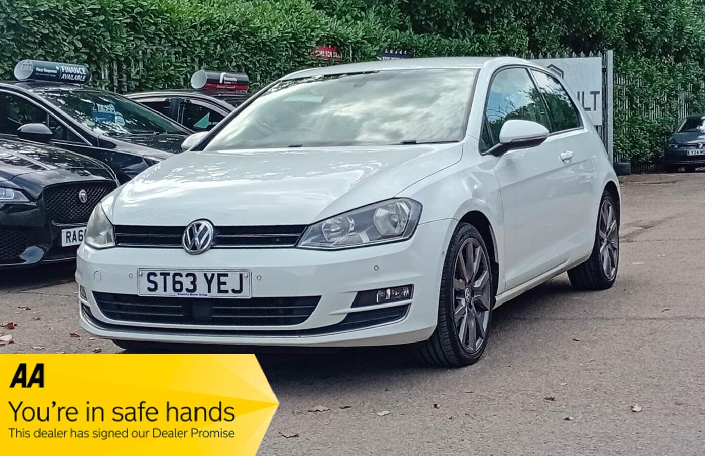 Used Volkswagen Golf 2013 for sale - 76370110: Photo 1