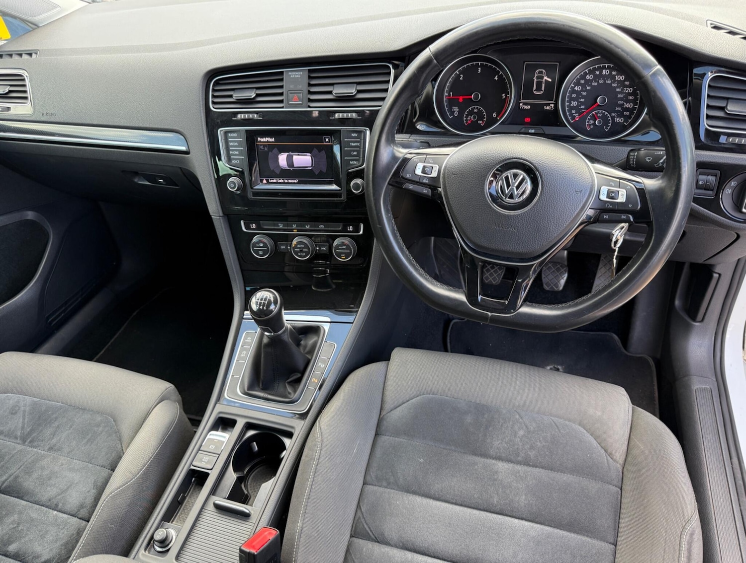 Used Volkswagen Golf 2013 for sale - 76370110: Photo 15