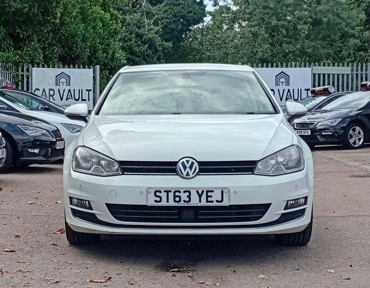 Used Volkswagen Golf 2013 for sale - 76370110: Photo 2