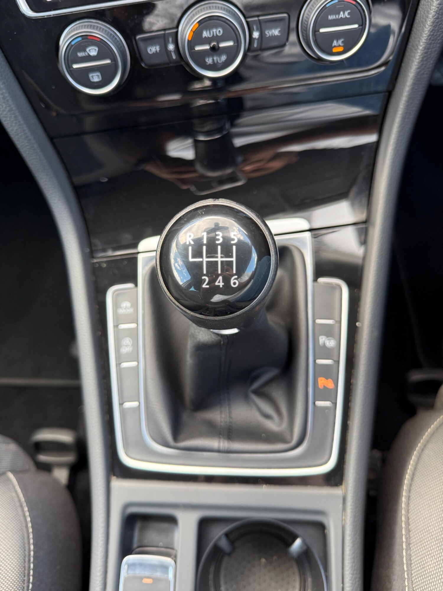 Used Volkswagen Golf 2013 for sale - 76370110: Photo 46