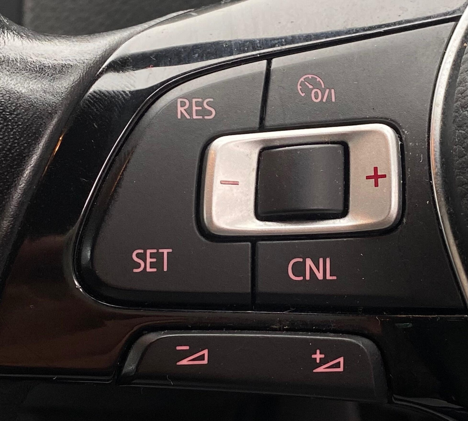 Used Volkswagen Polo 2016 for sale - 76657710: Photo 35