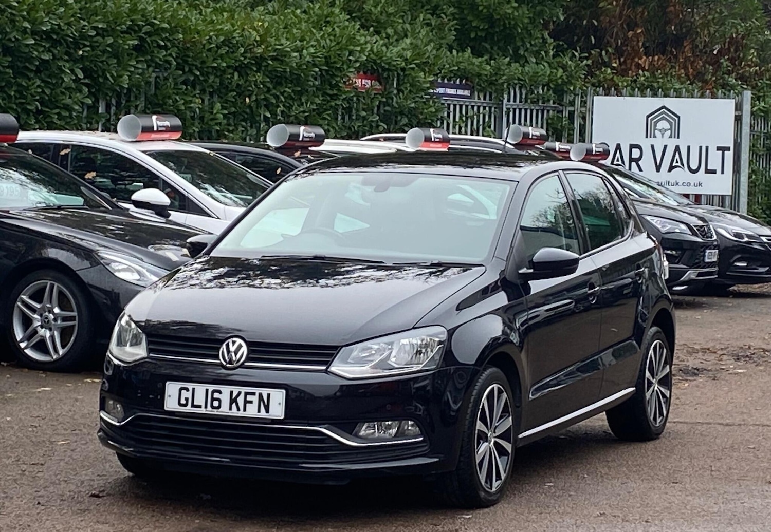 Used Volkswagen Polo 2016 for sale - 76657710: Photo 5