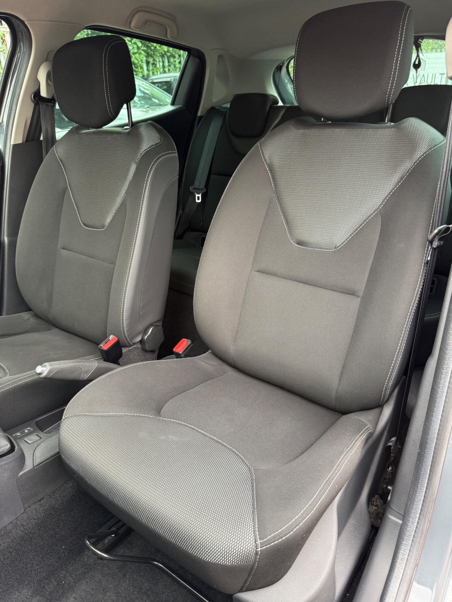 Used Renault Clio 2019 for sale - 76370116: Photo 18
