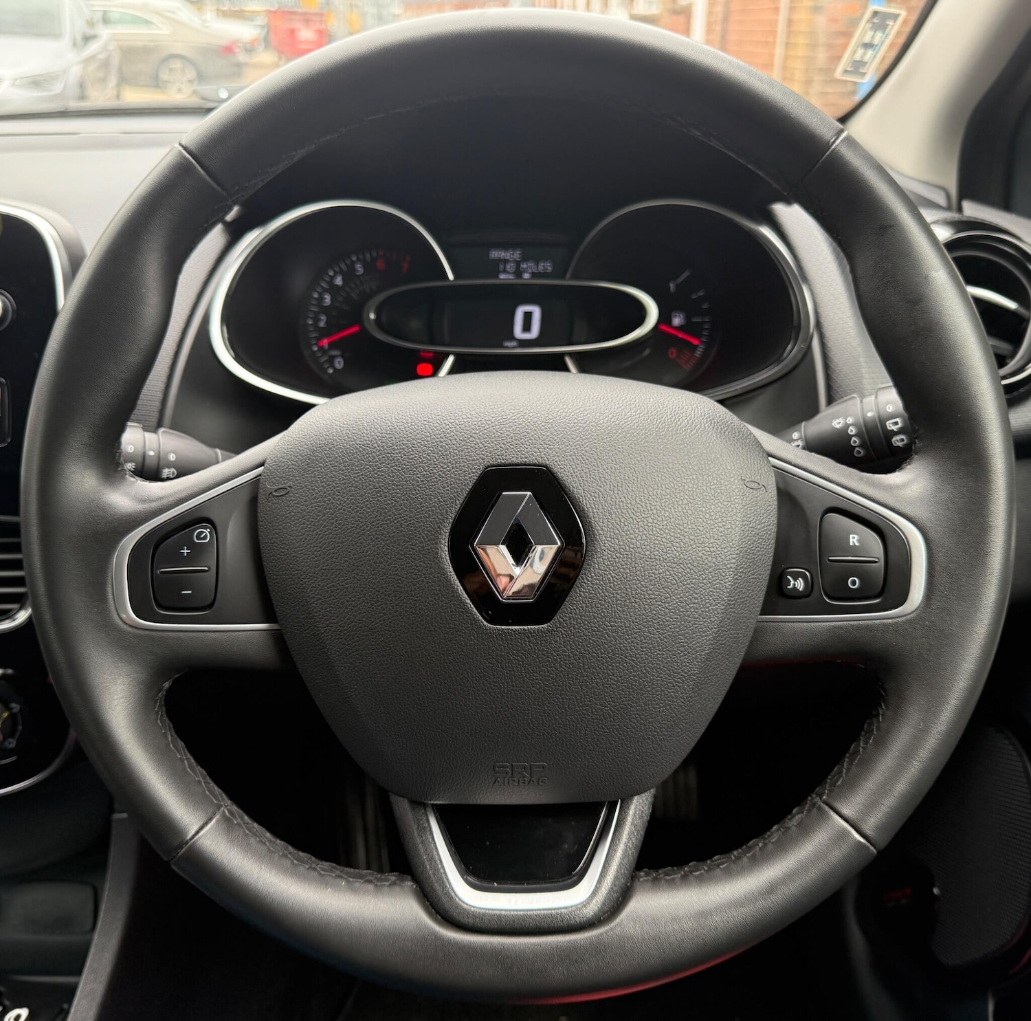 Used Renault Clio 2019 for sale - 76370116: Photo 25