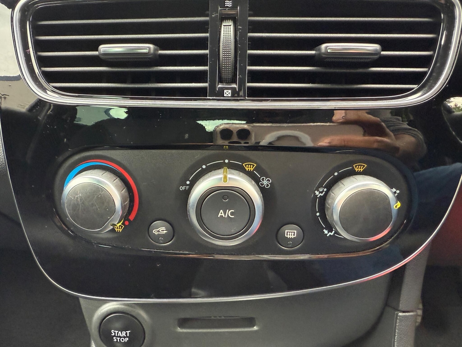 Used Renault Clio 2019 for sale - 76370116: Photo 45