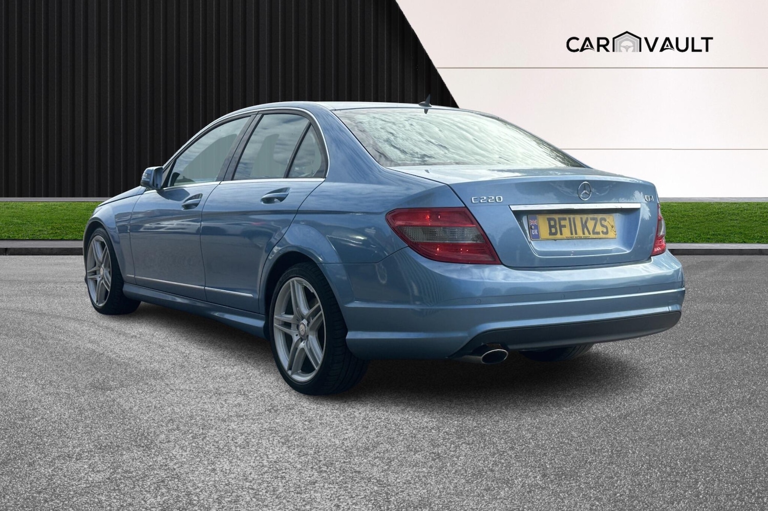 Used Mercedes-Benz C Class 2011 for sale - 76371299: Photo 8
