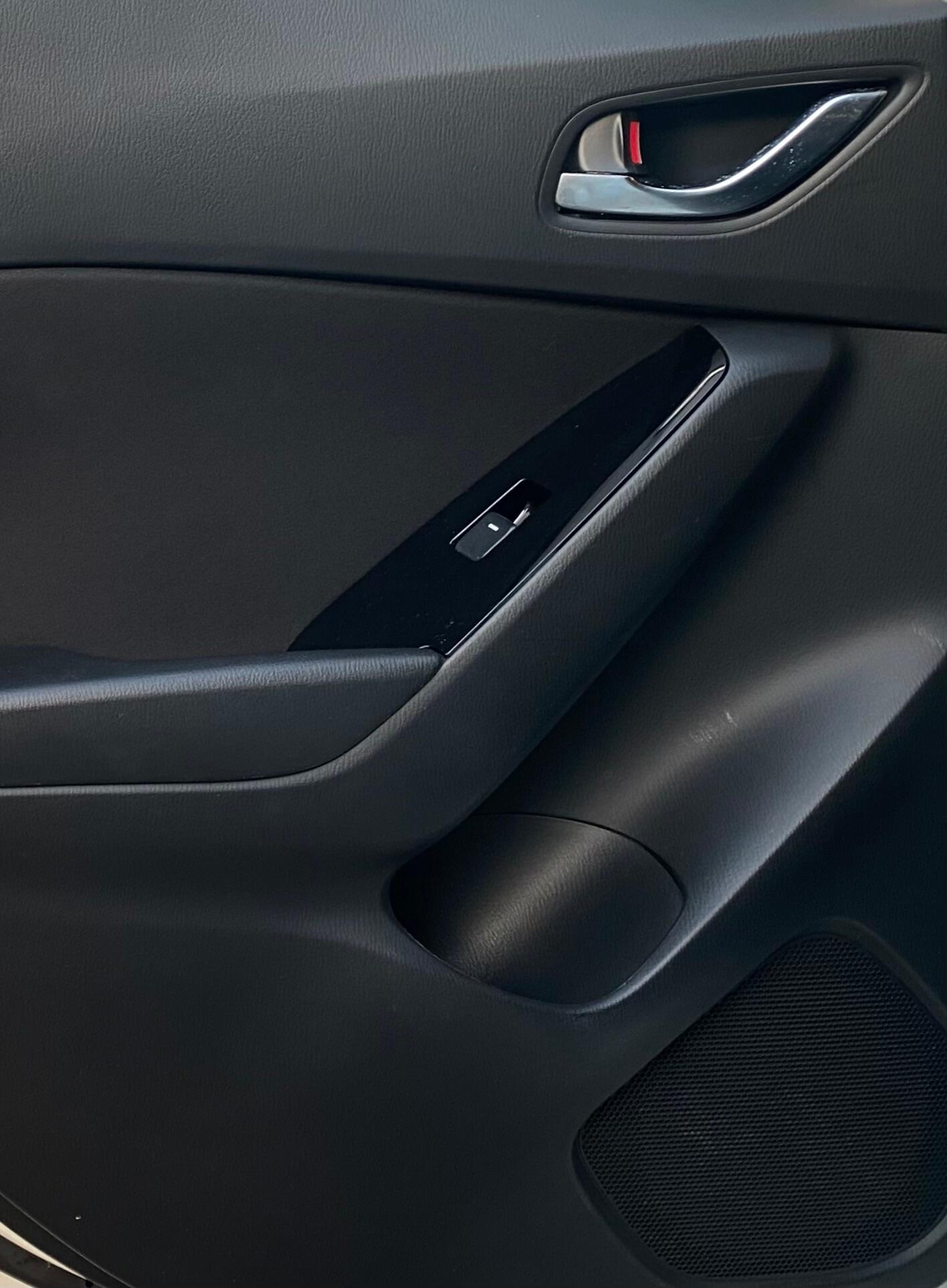 Used Mazda Mazda3 2017 for sale - 76620428: Photo 46