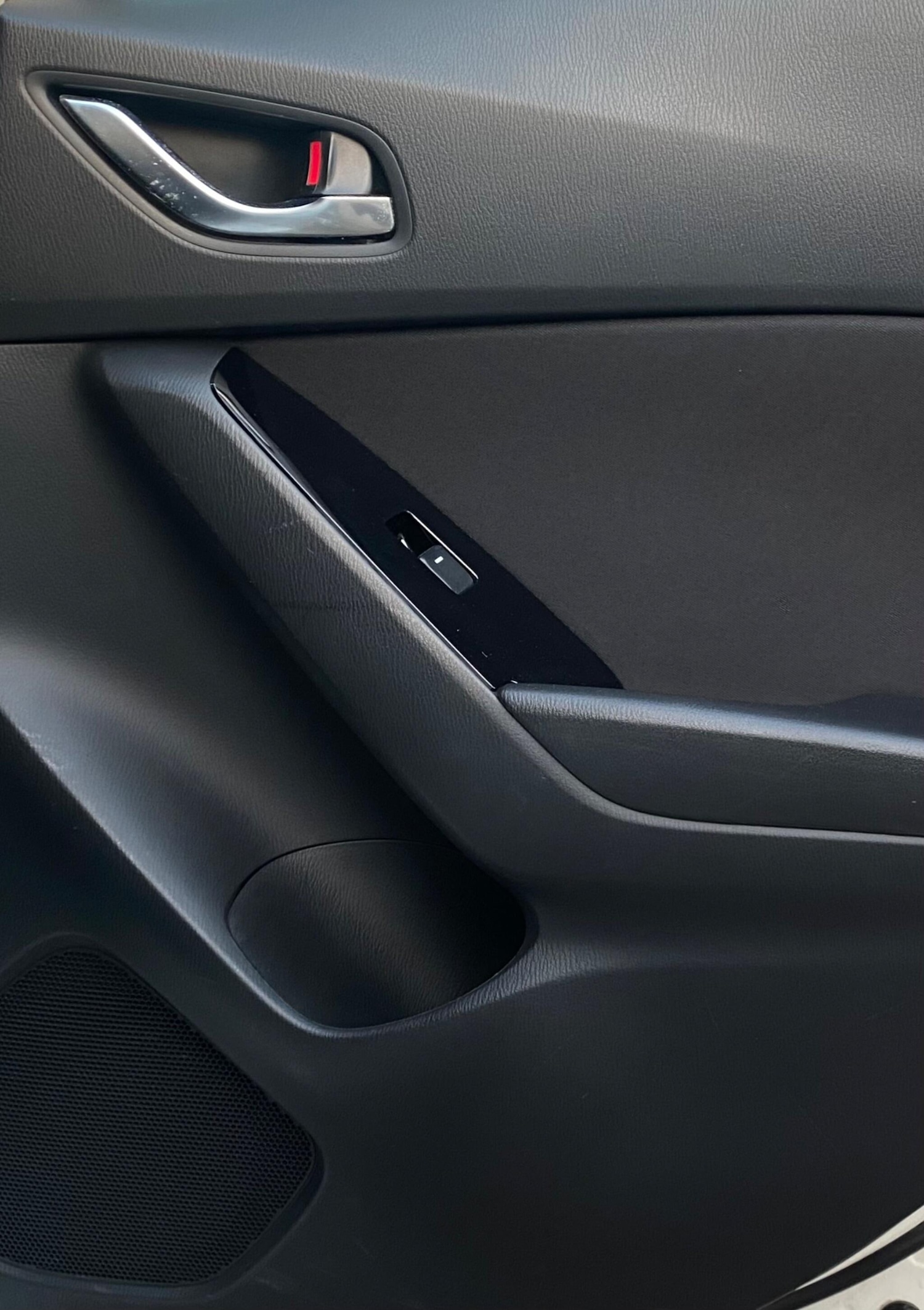 Used Mazda Mazda3 2017 for sale - 76620428: Photo 48