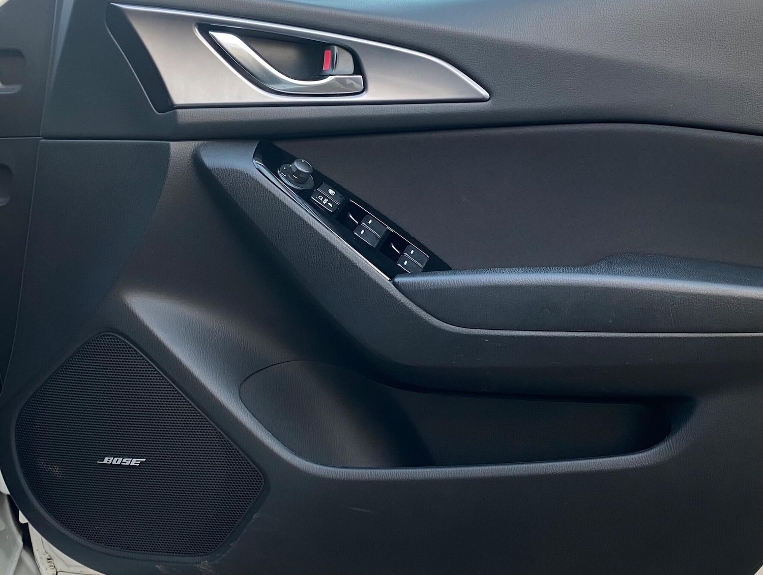 Used Mazda Mazda3 2017 for sale - 76620428: Photo 49