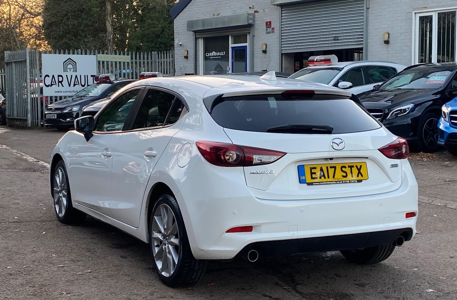 Used Mazda Mazda3 2017 for sale - 76620428: Photo 6