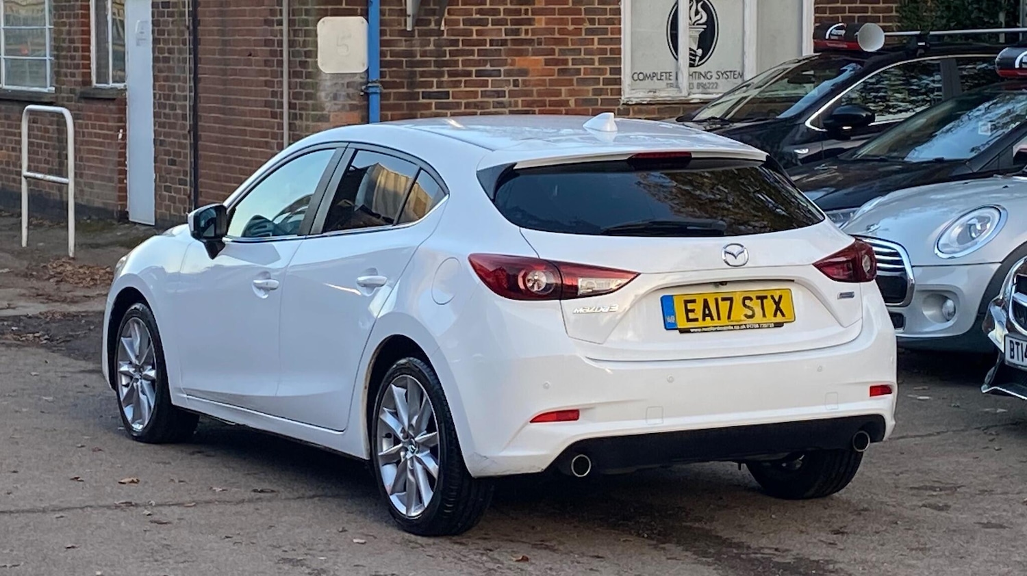 Used Mazda Mazda3 2017 for sale - 76620428: Photo 9