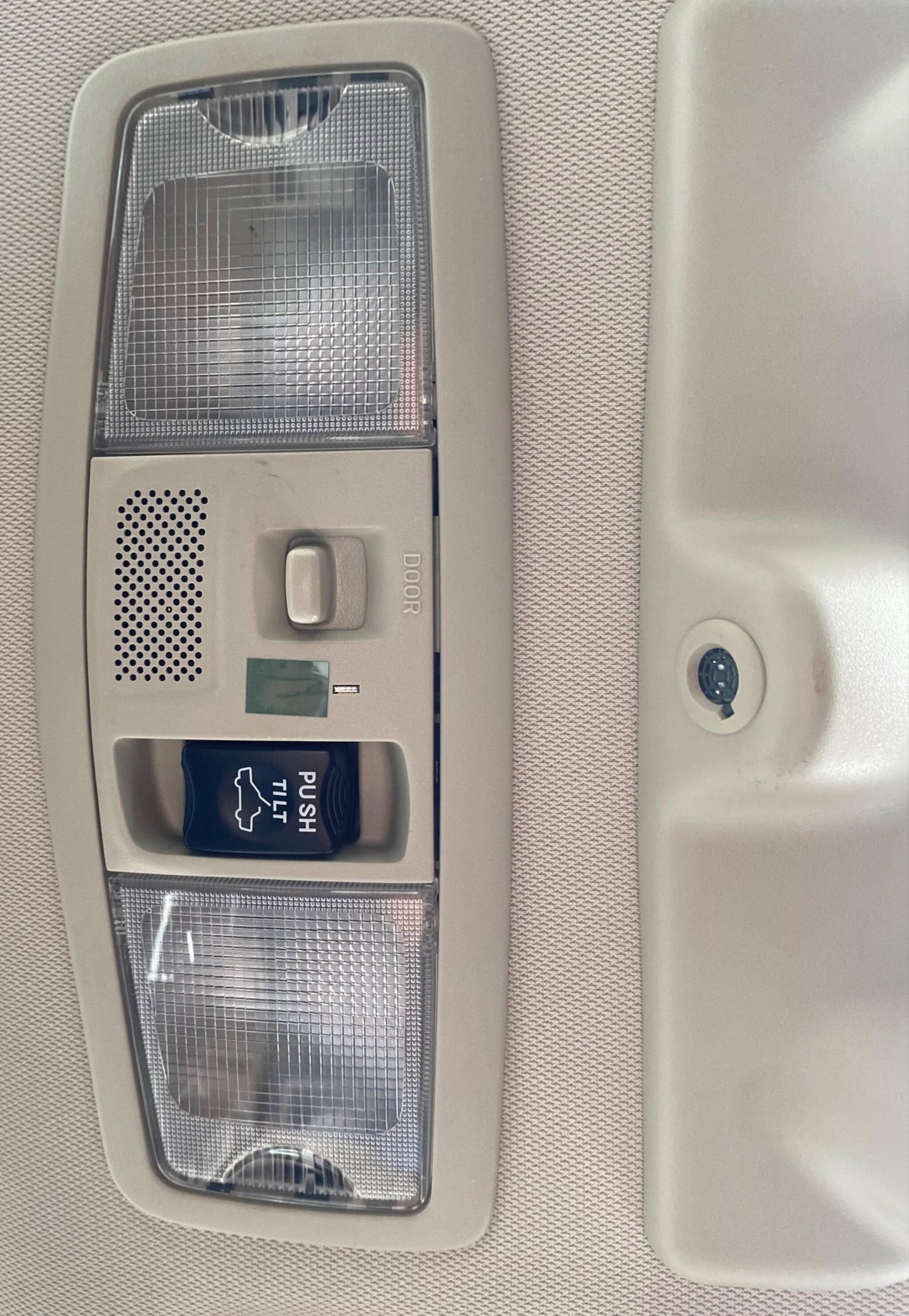 Used Mitsubishi Outlander 2017 for sale - 76370308: Photo 22