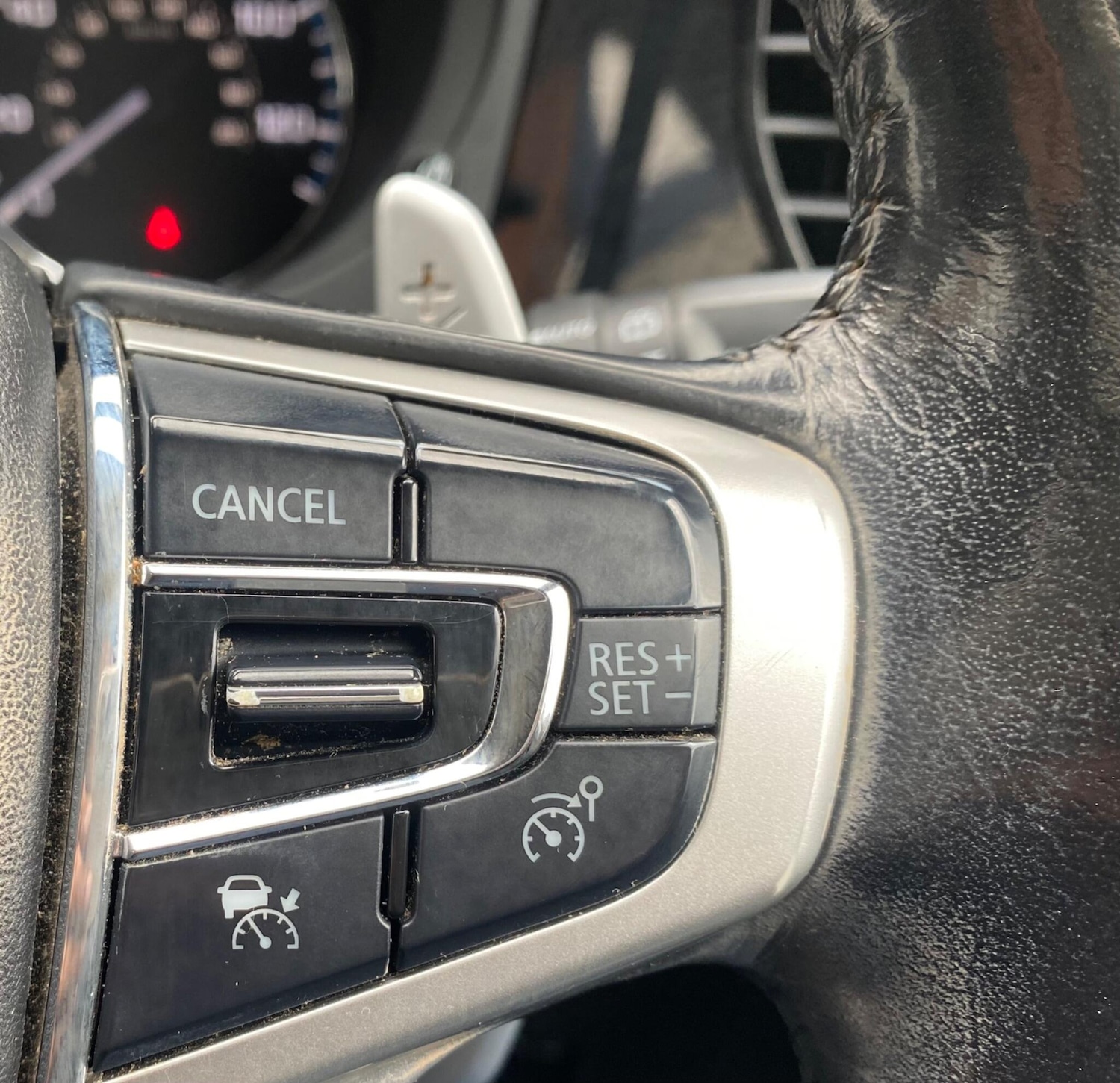 Used Mitsubishi Outlander 2017 for sale - 76370308: Photo 37