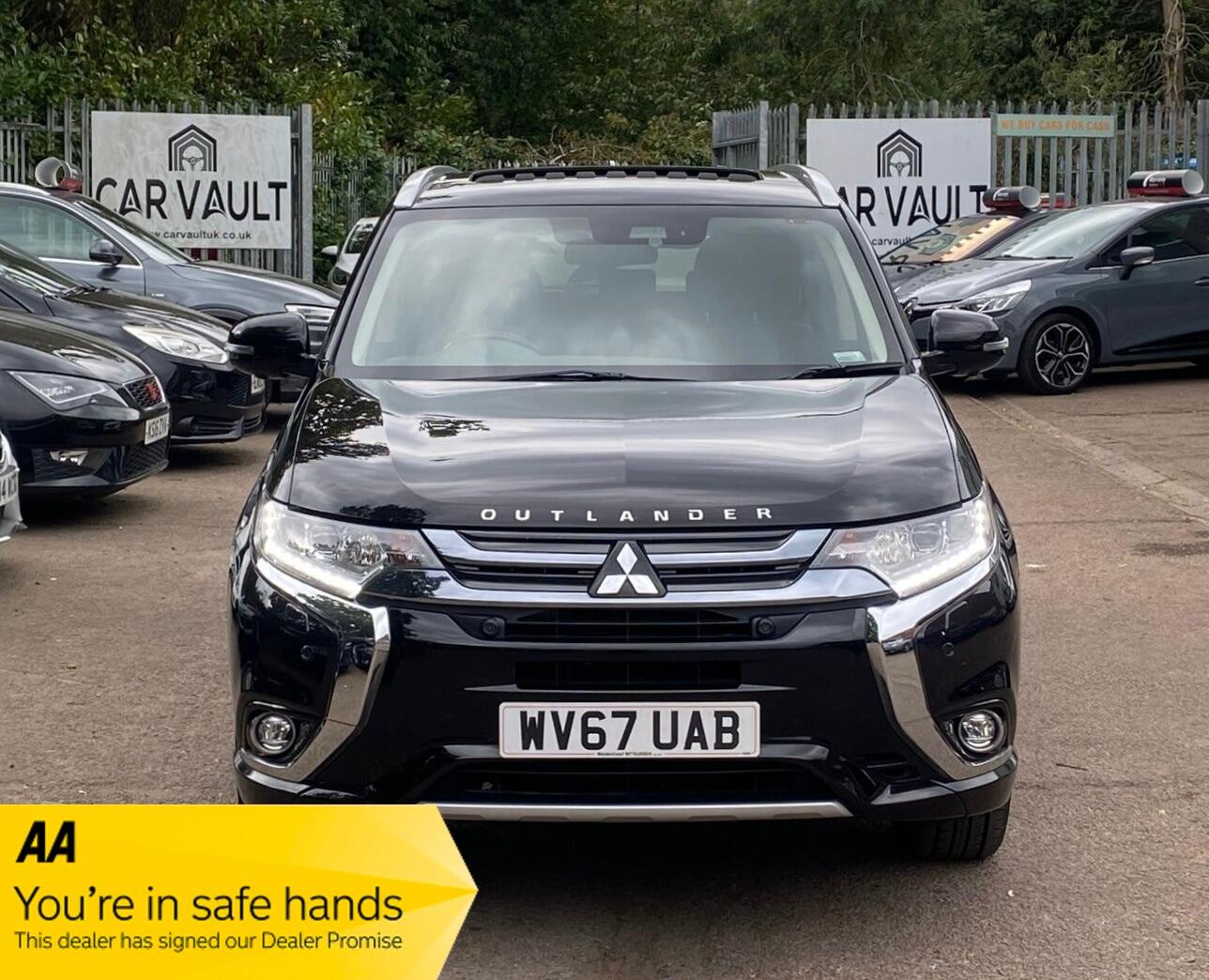 Used Mitsubishi Outlander 2017 for sale - 76370308: Photo 4