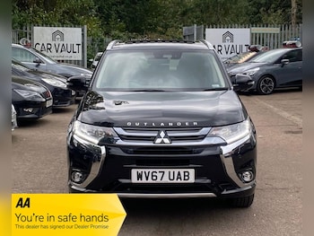 Used Mitsubishi Outlander 2017 for sale - 76370308: Photo
