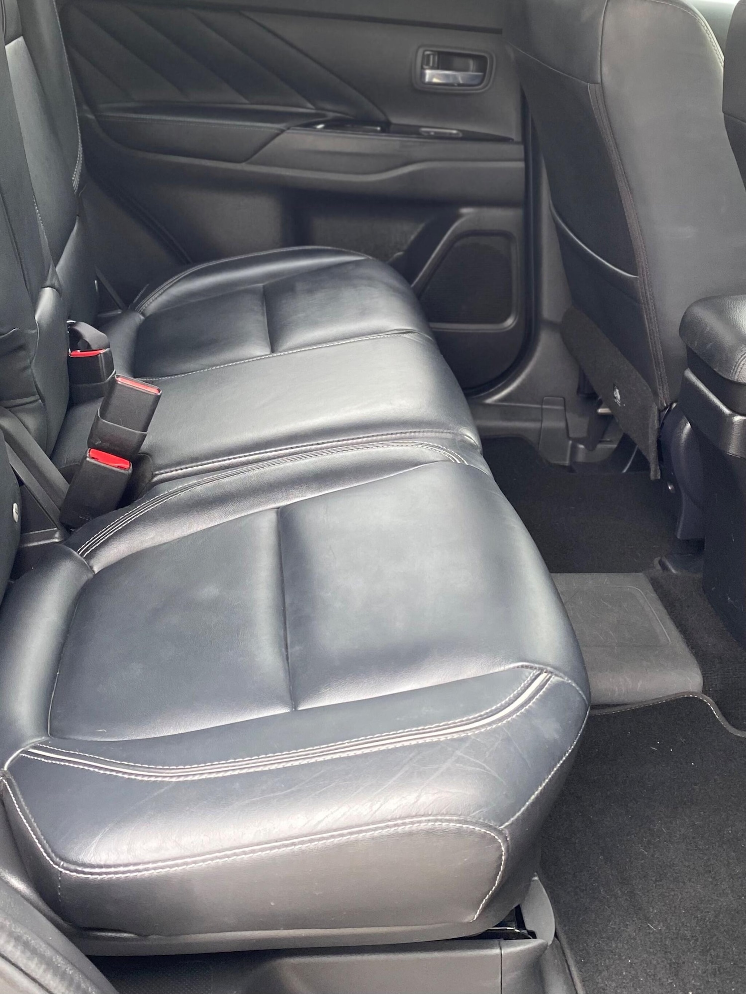 Used Mitsubishi Outlander 2017 for sale - 76370308: Photo 50