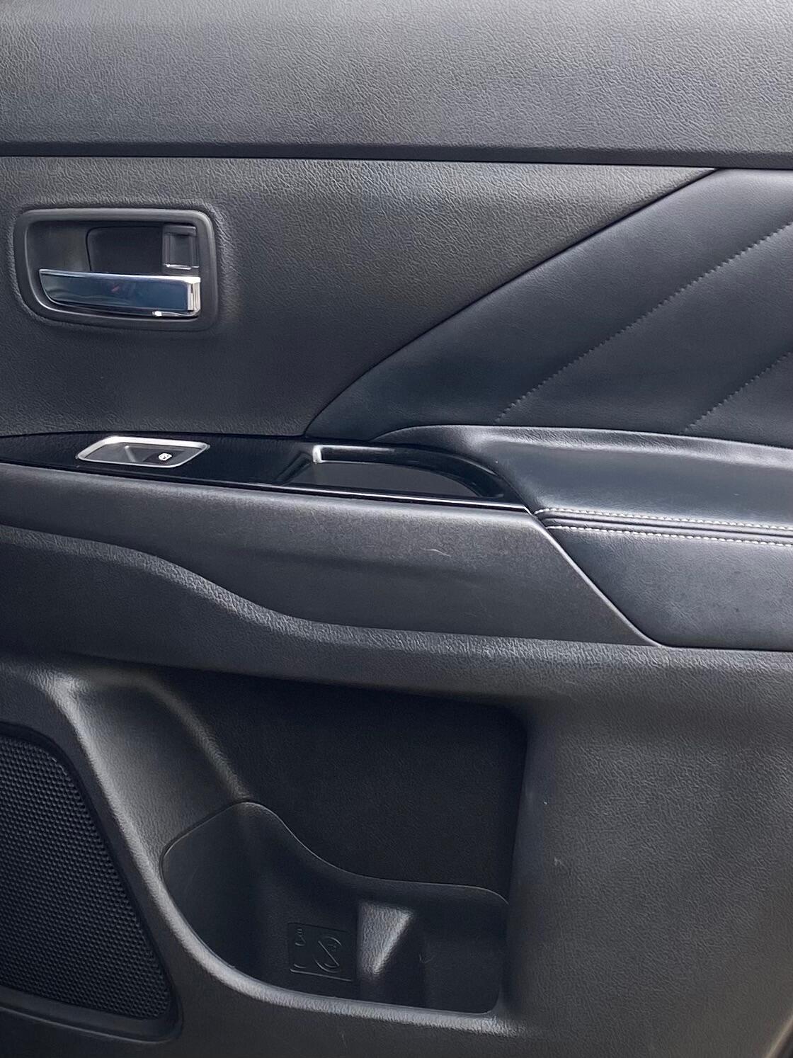 Used Mitsubishi Outlander 2017 for sale - 76370308: Photo 53