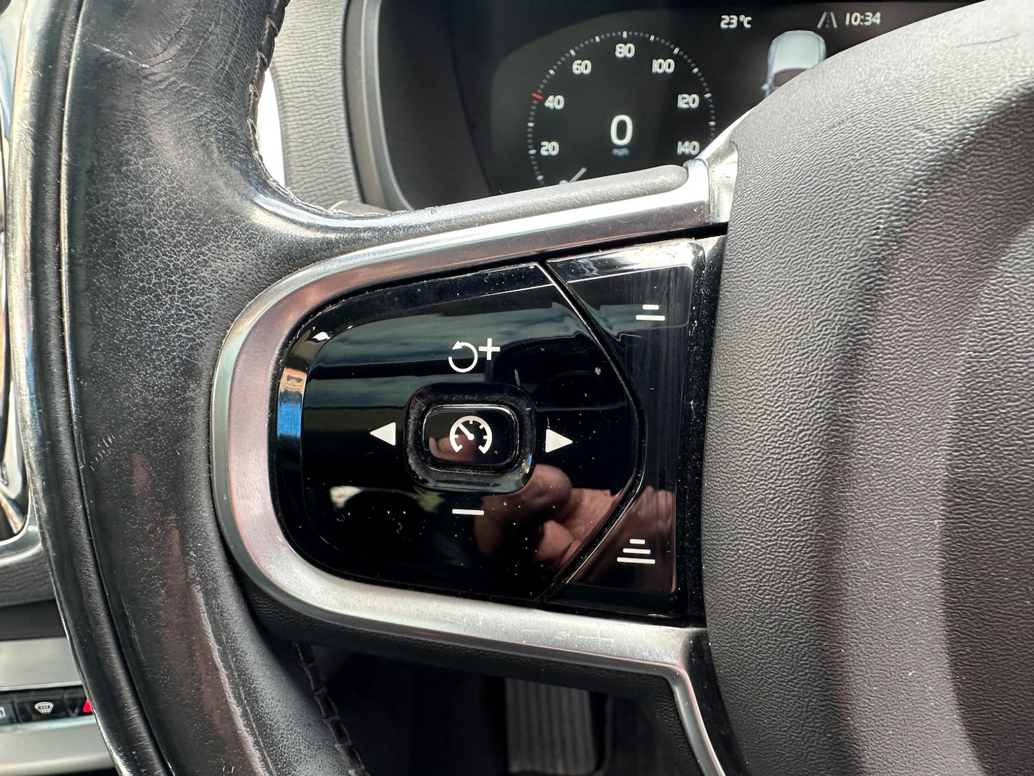 Used Volvo XC90 2016 for sale - 76371421: Photo 32