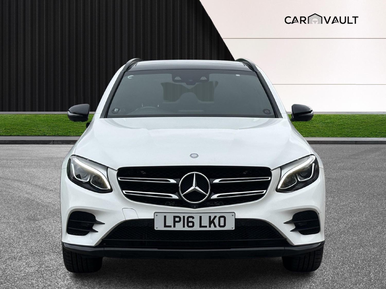 Used Mercedes-Benz GLC 2016 for sale - 76370084: Photo 2