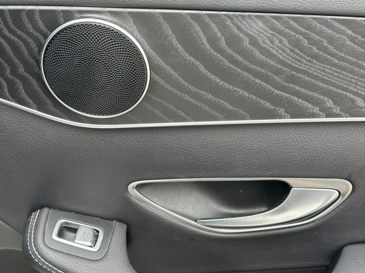 Used Mercedes-Benz GLC 2016 for sale - 76370084: Photo 45