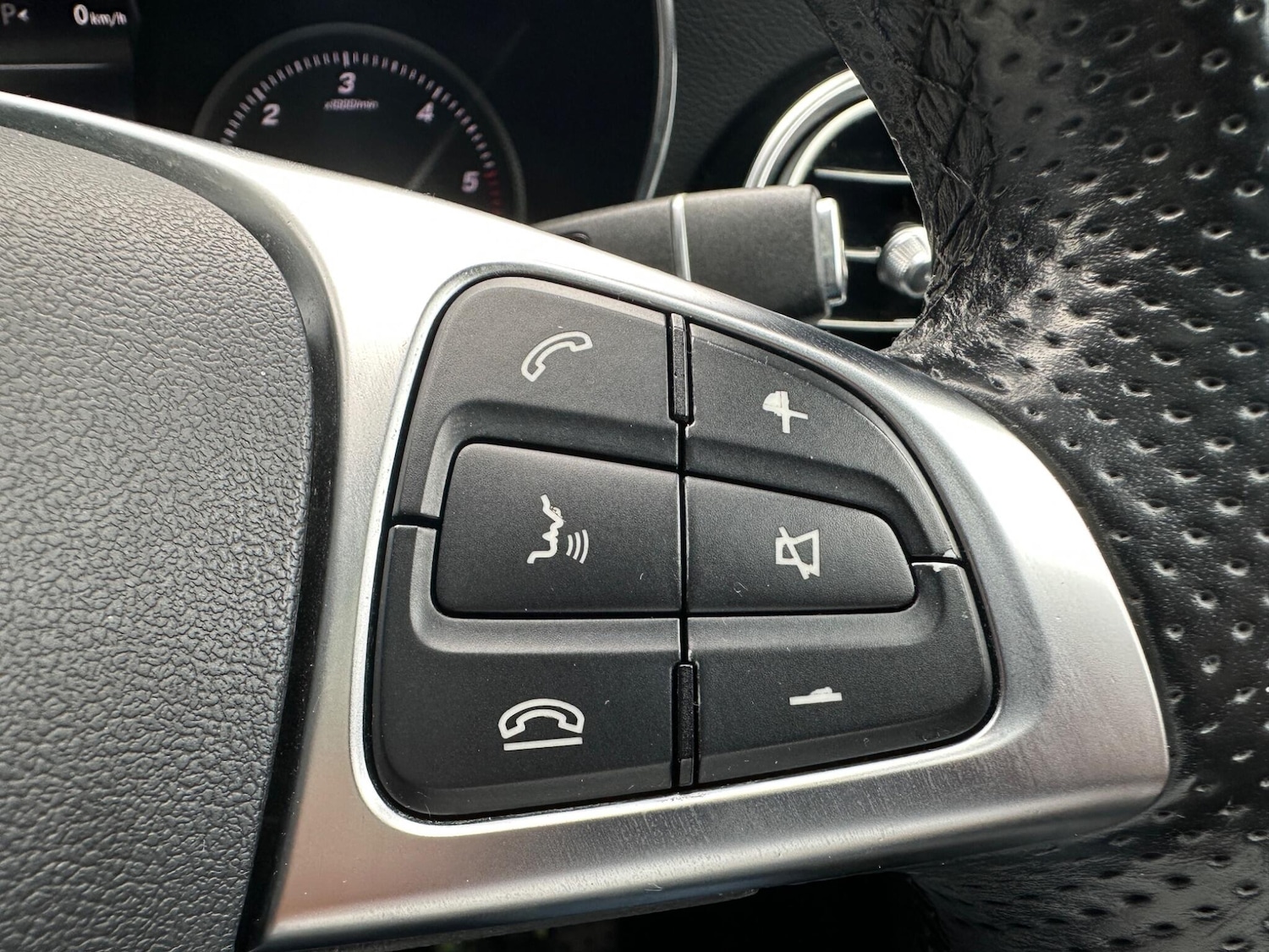 Used Mercedes-Benz GLC 2016 for sale - 76370084: Photo 69