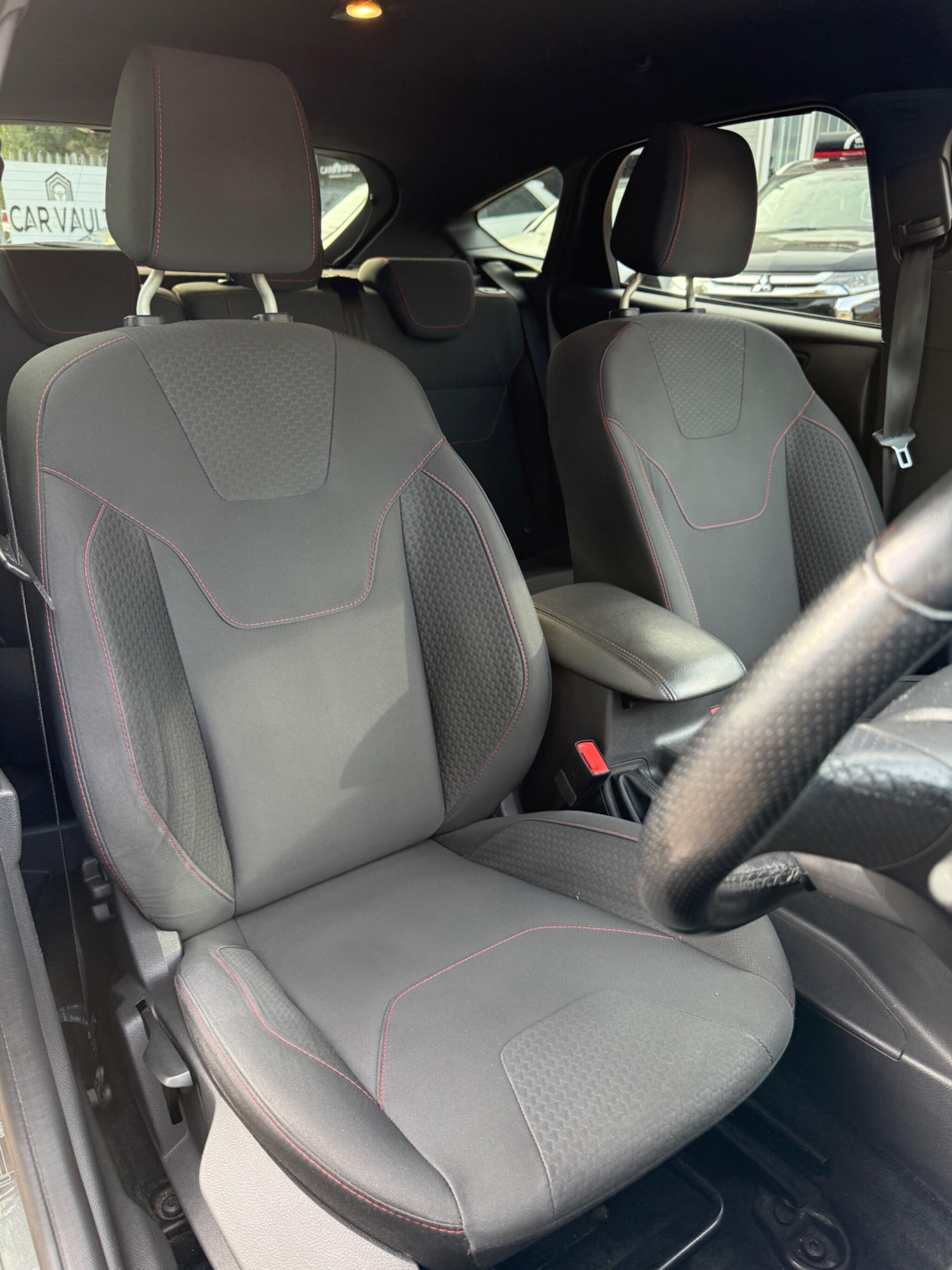 Used Ford Focus 2017 for sale - 76371063: Photo 15