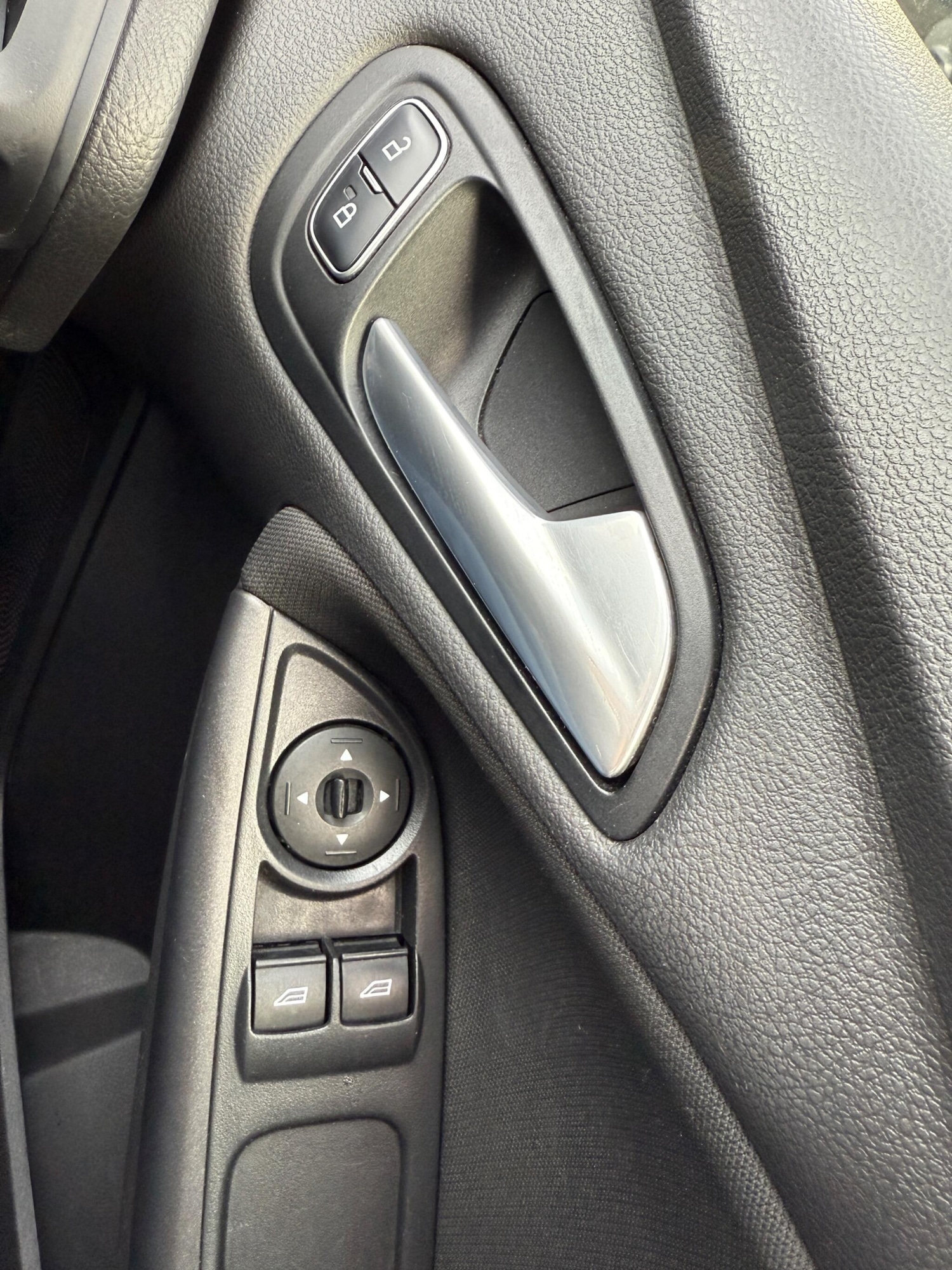 Used Ford Focus 2017 for sale - 76371063: Photo 23