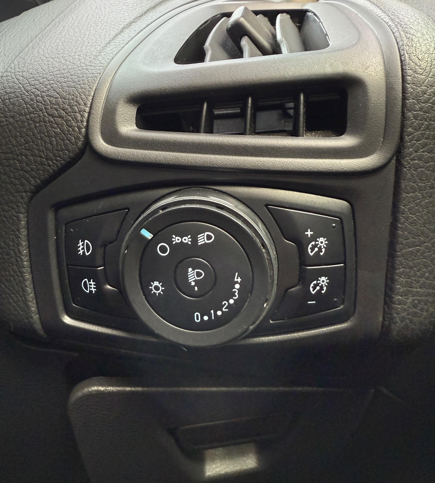 Used Ford Focus 2017 for sale - 76371063: Photo 29