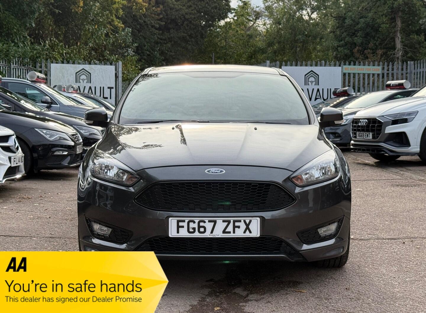 Used Ford Focus 2017 for sale - 76371063: Photo 4