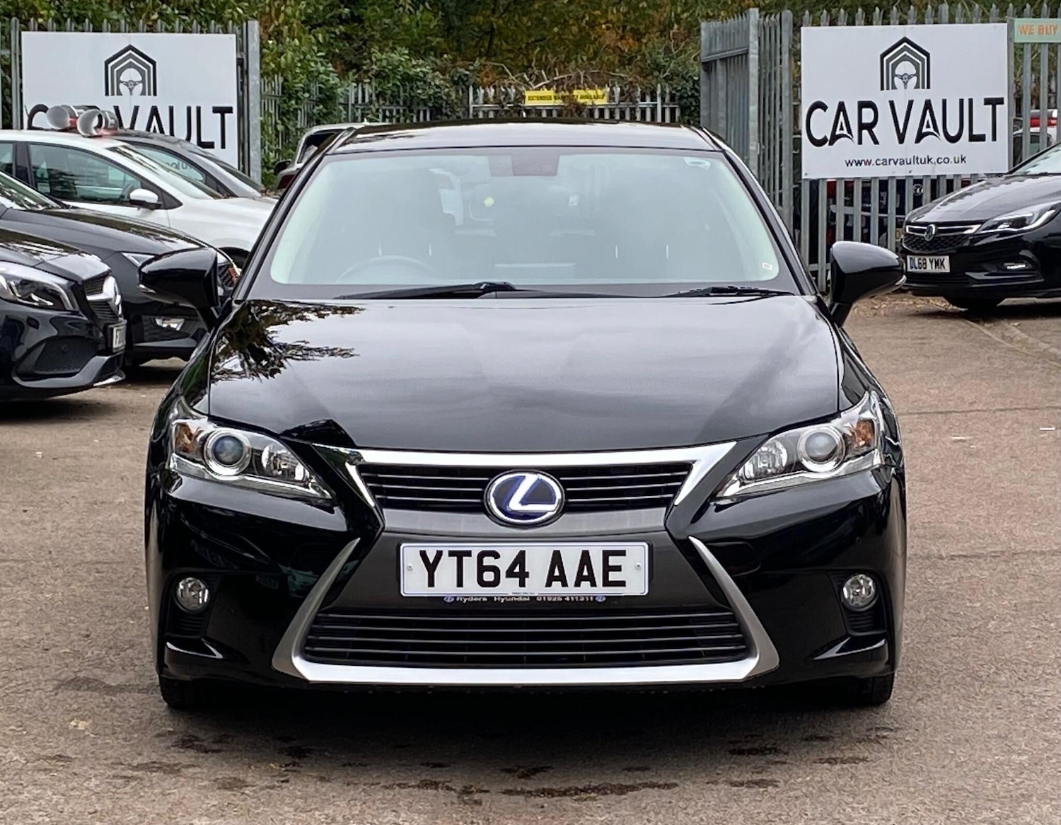 Used Lexus CT 2014 for sale - 76371737: Photo 2