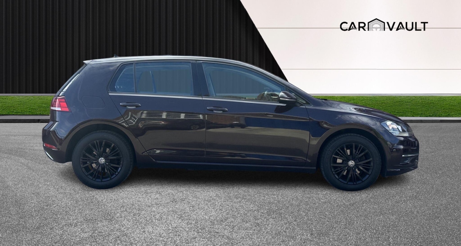 Used Volkswagen Golf 2017 for sale - 76371432: Photo 12