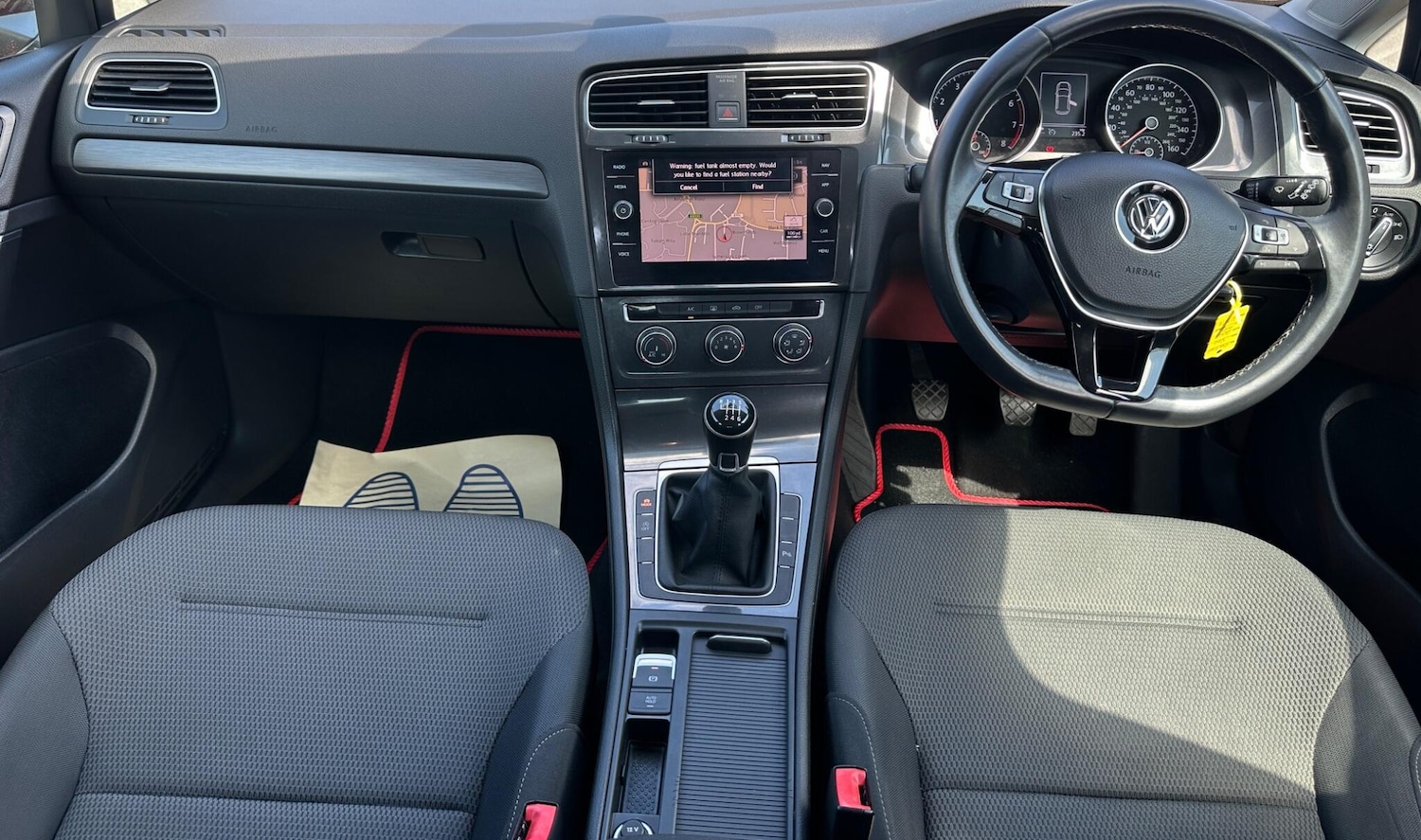 Used Volkswagen Golf 2017 for sale - 76371432: Photo 14