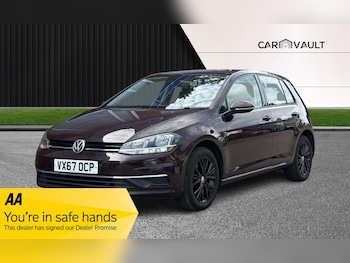 Used Volkswagen Golf 2017 for sale - 76371432: Photo