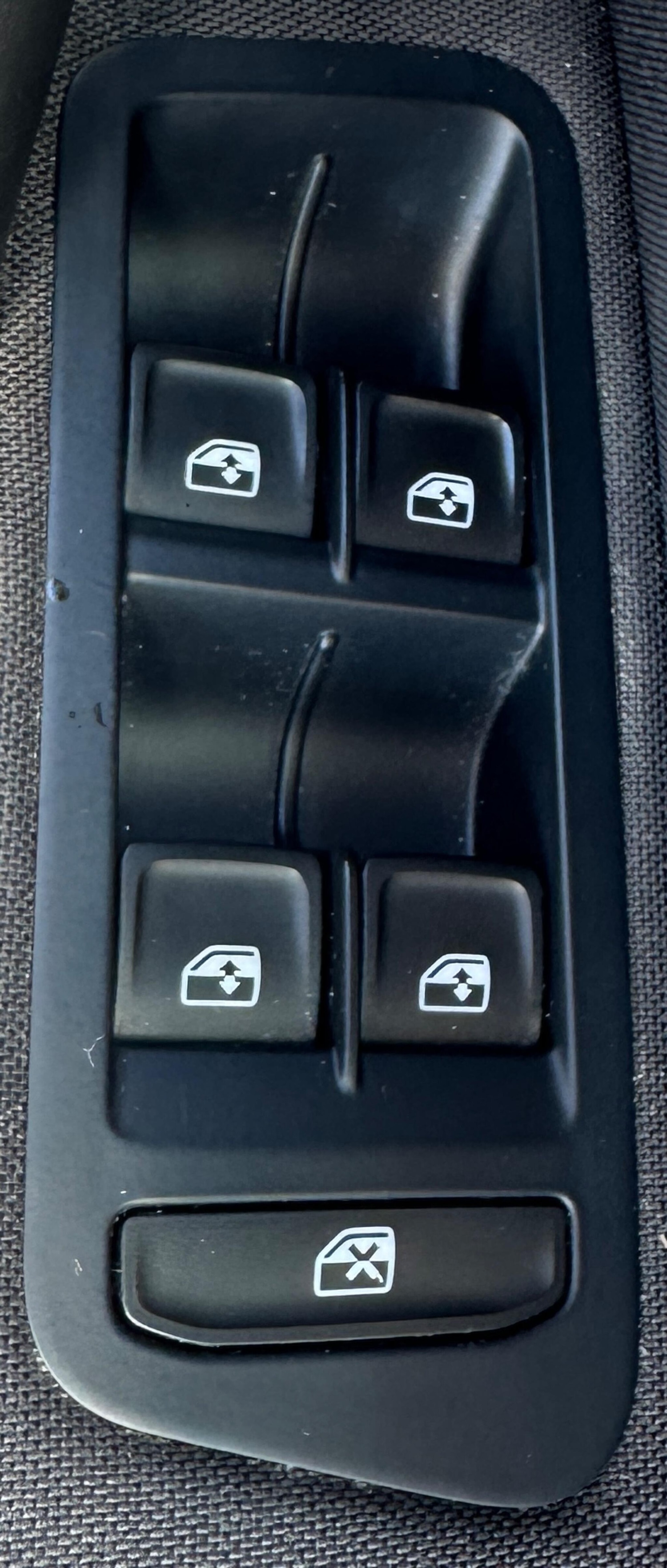 Used Volkswagen Golf 2017 for sale - 76371432: Photo 22