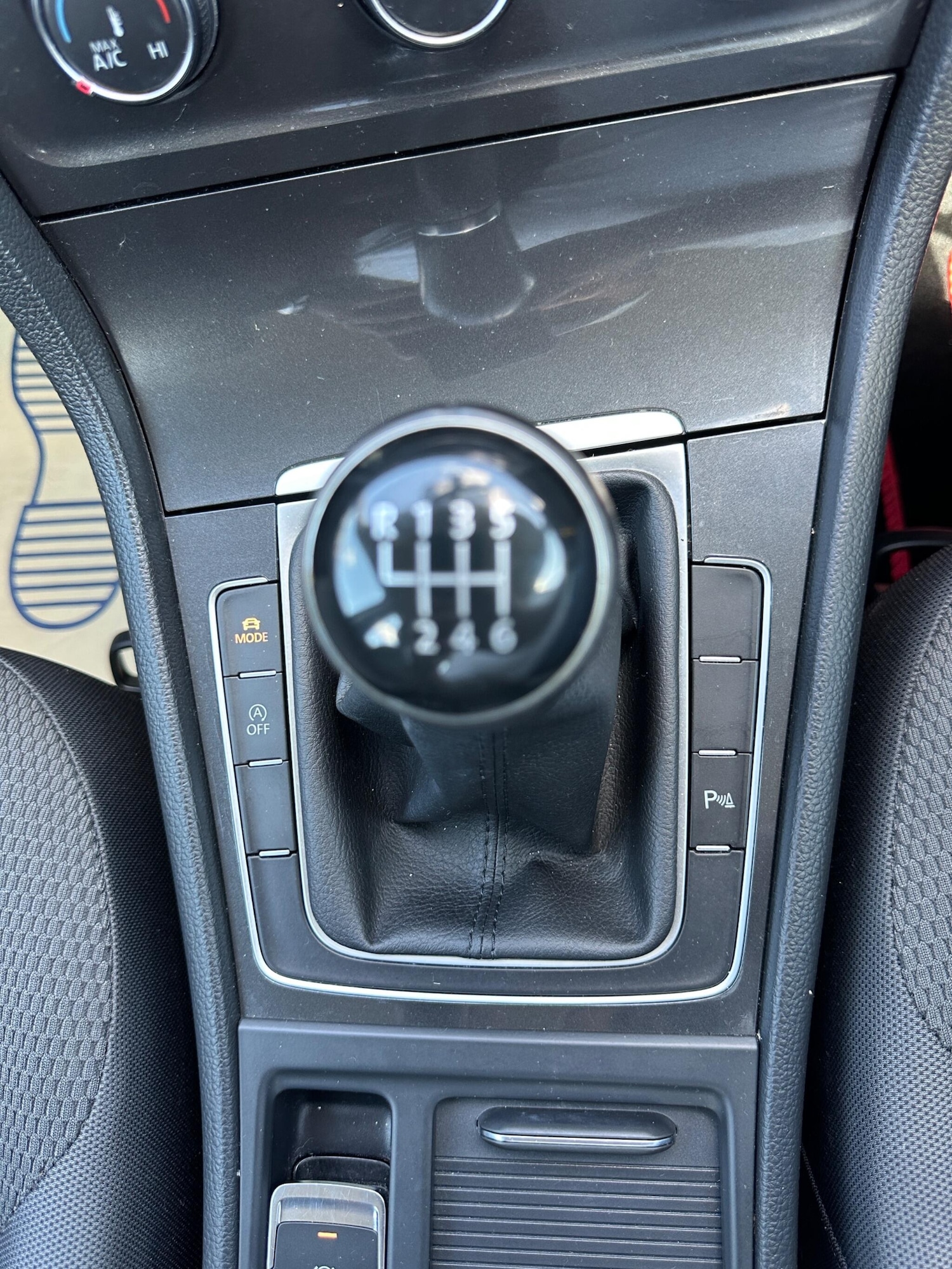 Used Volkswagen Golf 2017 for sale - 76371432: Photo 25