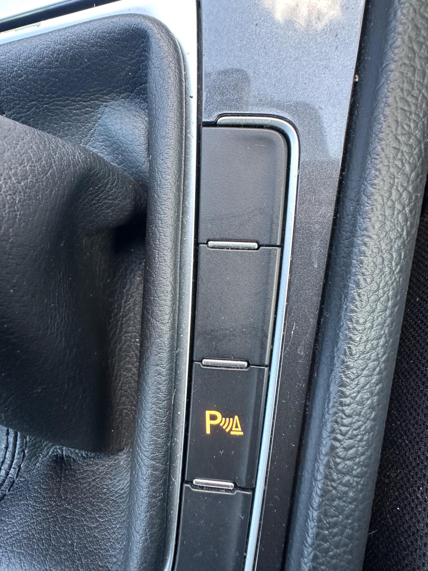 Used Volkswagen Golf 2017 for sale - 76371432: Photo 40