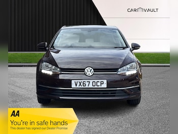 Used Volkswagen Golf 2017 for sale - 76371432: Photo